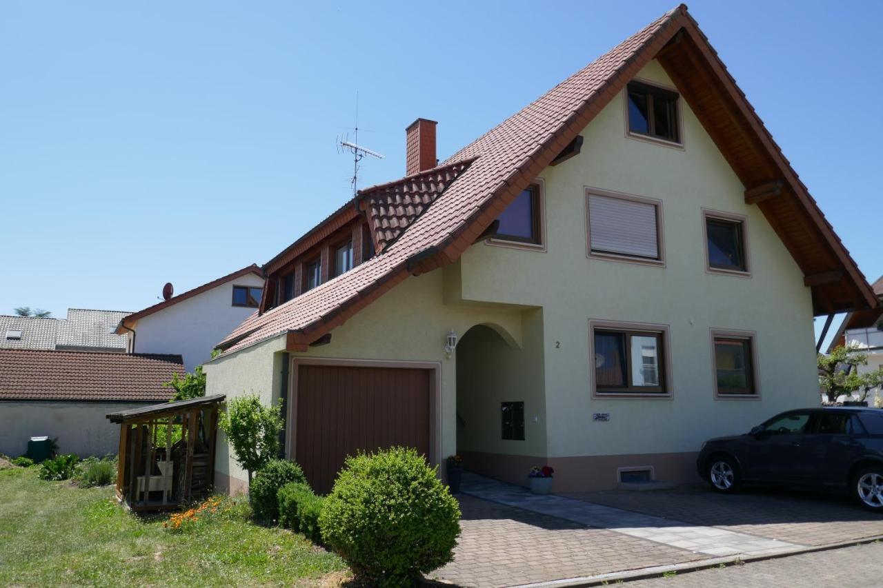 Moderne 2 Zi - Fewo Weinbergliebe Am Tuniberg Zwischen Freiburg Und Frankreich Merdingen Buitenkant foto